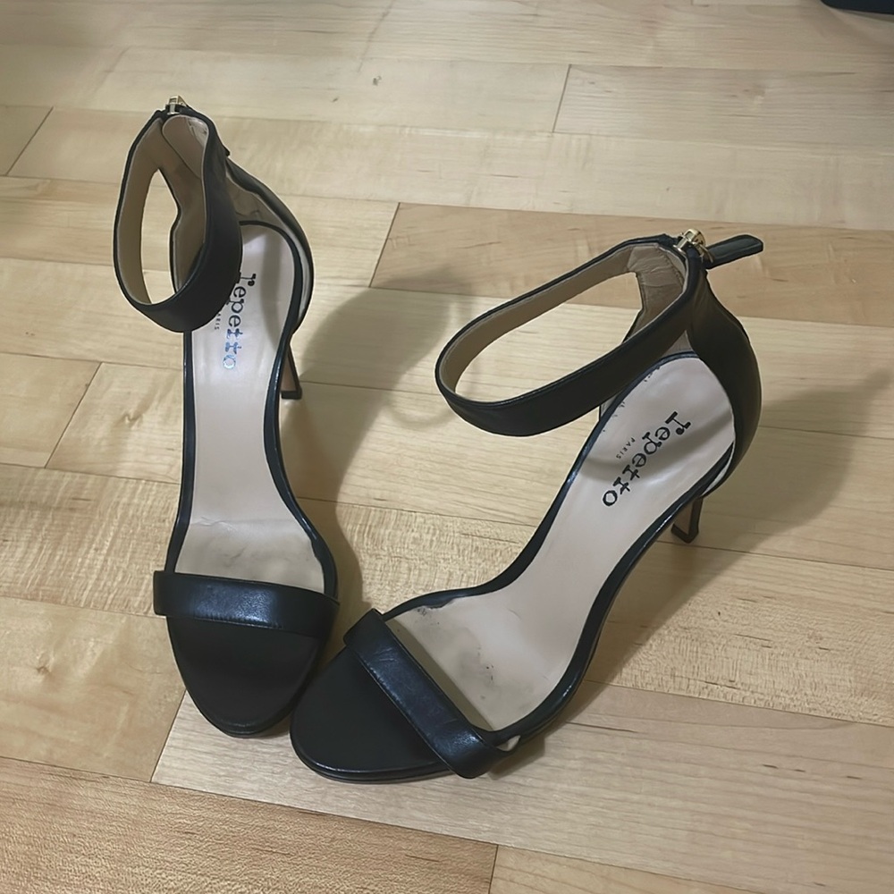 Repetto Black Heels